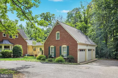 Exterior - 7131 Woodland Dr, Springfield, VA 22151 photo 23 of 31
