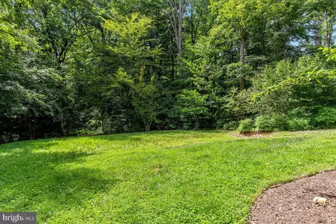 Exterior - 7131 Woodland Dr, Springfield, VA 22151 photo 20 of 31