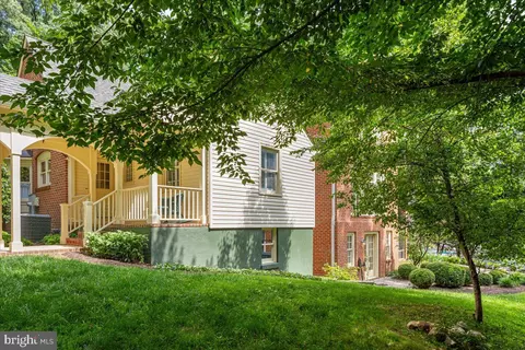 Exterior - 7131 Woodland Dr, Springfield, VA 22151 photo 22 of 31