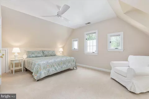 Bedroom - 7131 Woodland Dr, Springfield, VA 22151 photo 5 of 9