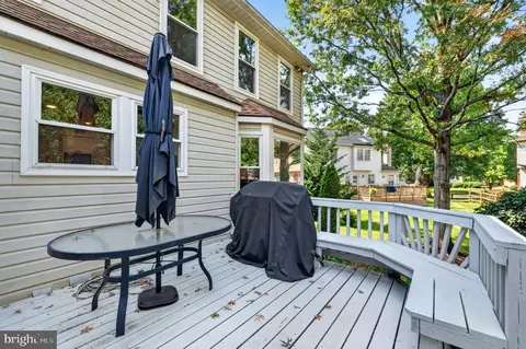 Exterior - 2329 Colts Brook Dr, Reston, VA 20191 photo 4 of 7
