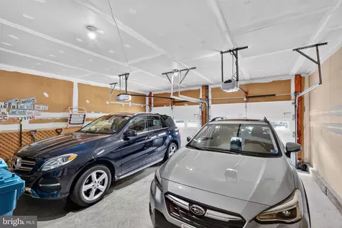 Exterior - 2329 Colts Brook Dr, Reston, VA 20191 photo 7 of 7