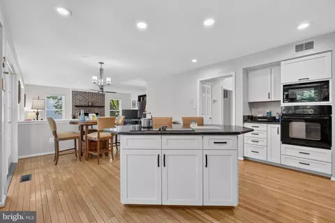 Kitchen - 2329 Colts Brook Dr, Reston, VA 20191 photo 3 of 3