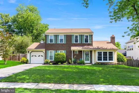 12728 Builders Rd, Herndon, VA 20170