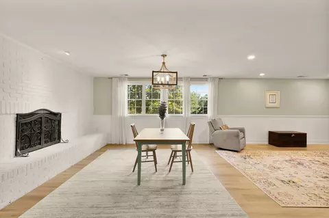 Dining - 1832 Briar Ridge Ct, Mclean, VA 22101 photo 4 of 4