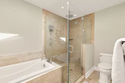 Bath - 1832 Briar Ridge Ct, Mclean, VA 22101 photo 1 of 4
