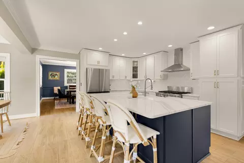 Kitchen - 1832 Briar Ridge Ct, Mclean, VA 22101 photo 2 of 4