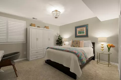 Bedroom - 1832 Briar Ridge Ct, Mclean, VA 22101 photo 6 of 7