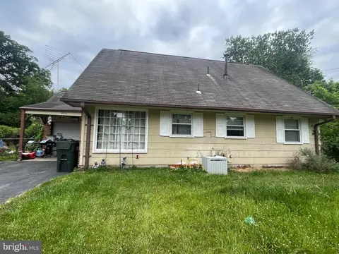 8012 Noel St, Alexandria, VA 22309
