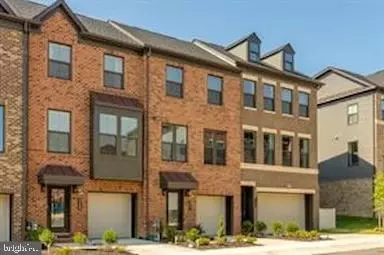 9251 Wood Violet Ct, Fairfax, VA 22031