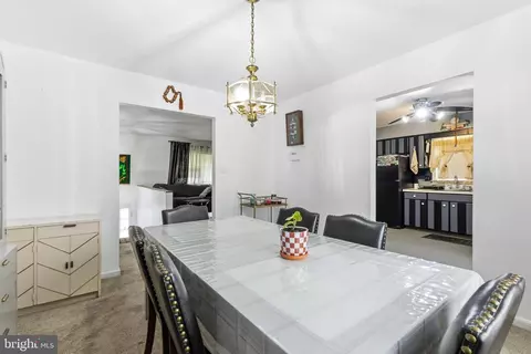 Dining - 1559 Evers Dr, Mclean, VA 22101 photo 2 of 2