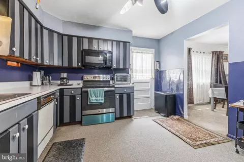 Entry Way - 1559 Evers Dr, Mclean, VA 22101 photo 2 of 2