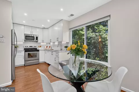 Kitchen - 1707 Westwind Way #8, Mclean, VA 22102 photo 1 of 6