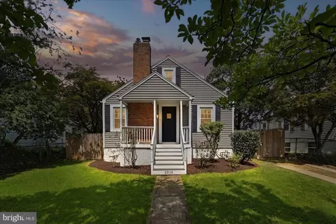2916 Brook Dr, Falls Church, VA 22042