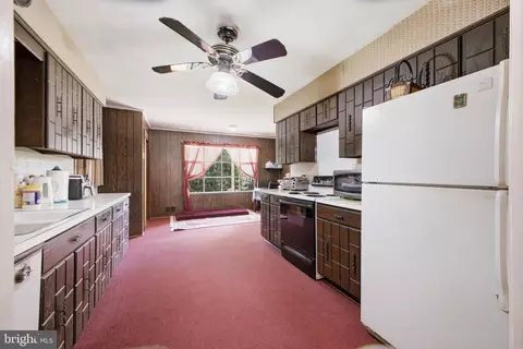 Kitchen - 1558 Mary Ellen Ct, Mclean, VA 22101 photo 1 of 1
