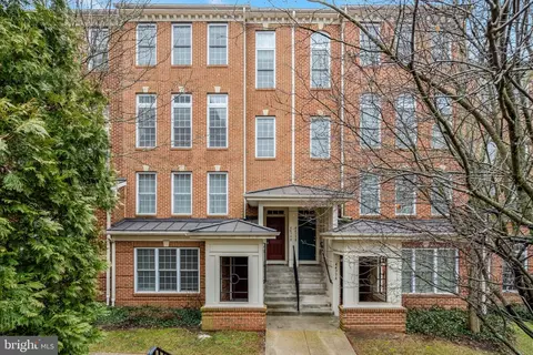 4479 B Beacon Grove Cir, Fairfax, VA 22033