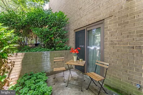 11617 Windbluff Ct #9B, Reston, VA 20191 photo 3