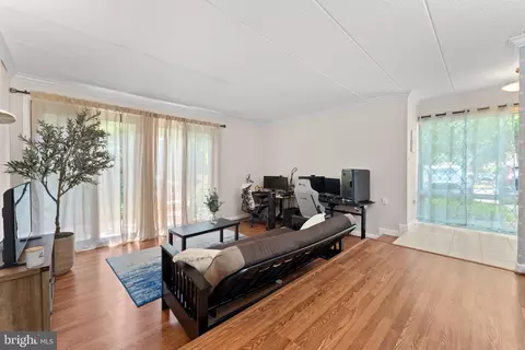 11617 Windbluff Ct #9B, Reston, VA 20191 photo 10