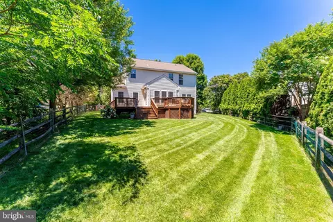 Exterior - 12809 Tournament Dr, Reston, VA 20191 photo 10 of 19