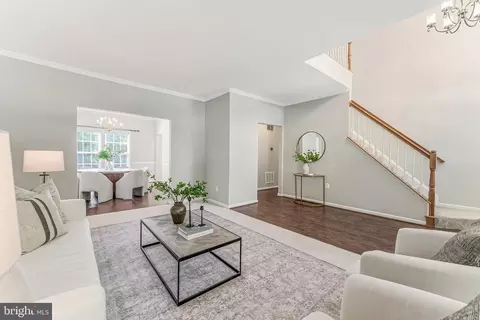 Living - 12809 Tournament Dr, Reston, VA 20191 photo 5 of 7