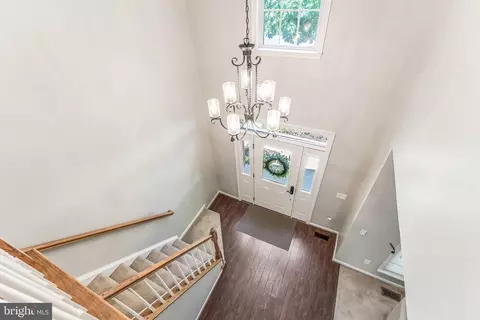 Entry Way - 12809 Tournament Dr, Reston, VA 20191 photo 3 of 4