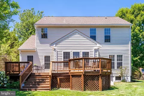 Exterior - 12809 Tournament Dr, Reston, VA 20191 photo 12 of 19