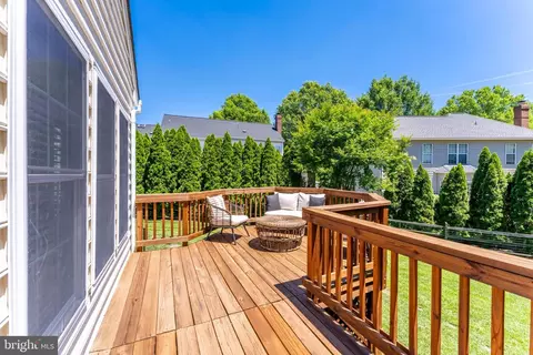 Exterior - 12809 Tournament Dr, Reston, VA 20191 photo 18 of 19