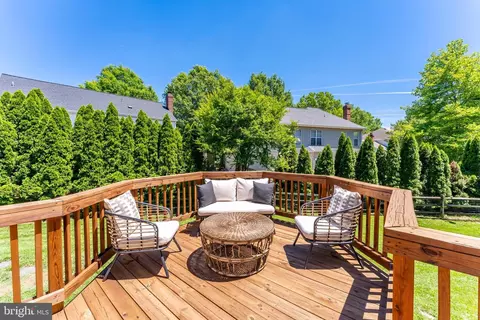 Exterior - 12809 Tournament Dr, Reston, VA 20191 photo 19 of 19