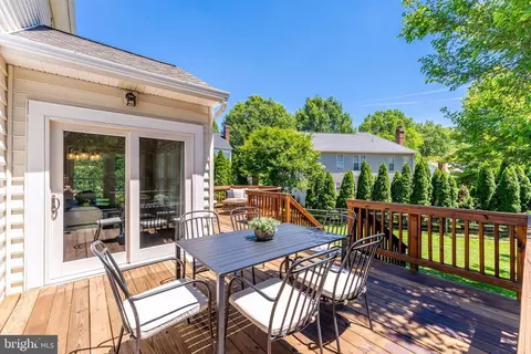 Exterior - 12809 Tournament Dr, Reston, VA 20191 photo 17 of 19