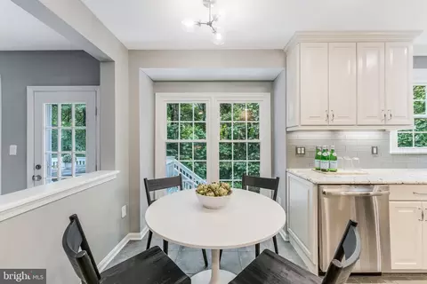 Dining - 11634 Springhouse Pl, Reston, VA 20194 photo 2 of 4