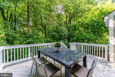 Exterior - 11634 Springhouse Pl, Reston, VA 20194 photo 7 of 13