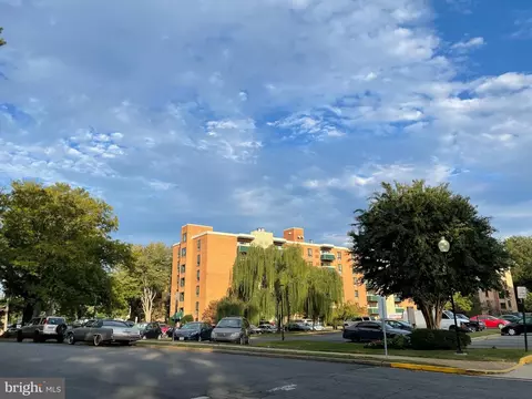 6147 Leesburg Pike #604, Falls Church, VA 22041