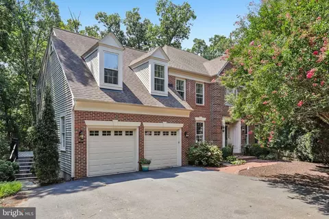 6409 Melstone Ct, Clifton, VA 20124
