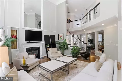Living - 7323 Laurel Creek Ct, Springfield, VA 22150 photo 2 of 3