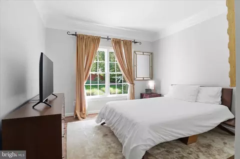 Bedroom - 7323 Laurel Creek Ct, Springfield, VA 22150 photo 1 of 7