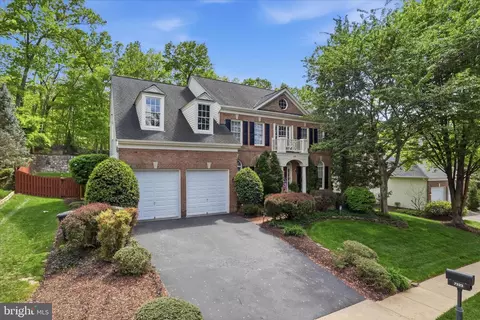 Exterior - 7323 Laurel Creek Ct, Springfield, VA 22150 photo 3 of 9