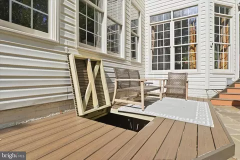 Exterior - 7323 Laurel Creek Ct, Springfield, VA 22150 photo 5 of 9