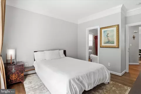 Bedroom - 7323 Laurel Creek Ct, Springfield, VA 22150 photo 2 of 7