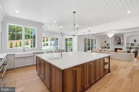 Kitchen - 6008 Oakdale Rd, Mclean, VA 22101 photo 4 of 5