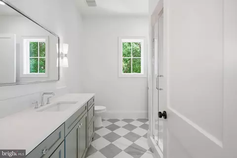 Bath - 6008 Oakdale Rd, Mclean, VA 22101 photo 2 of 12