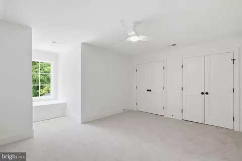 Bedroom - 6008 Oakdale Rd, Mclean, VA 22101 photo 12 of 14