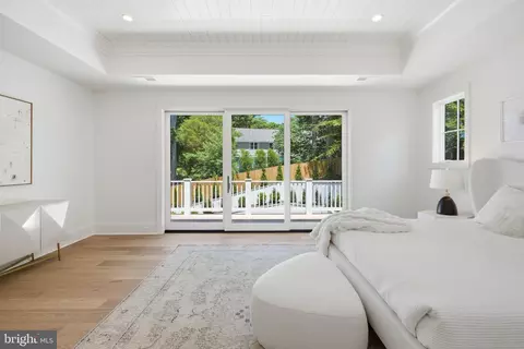 Bedroom - 6008 Oakdale Rd, Mclean, VA 22101 photo 5 of 14