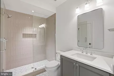 Bath - 6008 Oakdale Rd, Mclean, VA 22101 photo 12 of 12