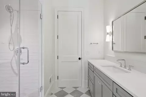 Other - 6008 Oakdale Rd, Mclean, VA 22101 photo 7 of 36