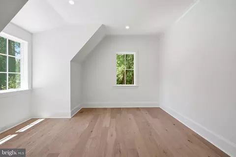 Bedroom - 6008 Oakdale Rd, Mclean, VA 22101 photo 1 of 14