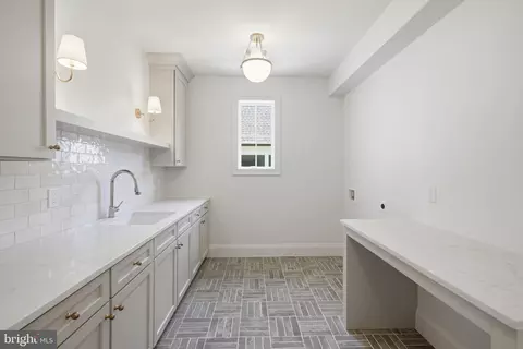 Other - 6008 Oakdale Rd, Mclean, VA 22101 photo 9 of 36