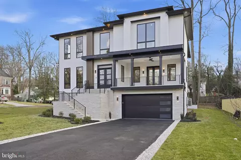6913 Berkeley St, Falls Church, VA 22043