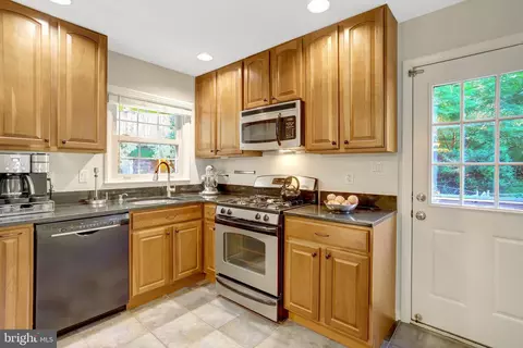 Kitchen - 6602 Sandover Ct, Springfield, VA 22152 photo 2 of 4