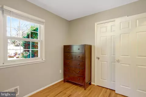 Bedroom - 6602 Sandover Ct, Springfield, VA 22152 photo 12 of 13