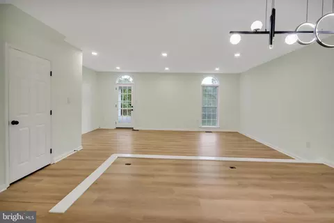 Living - 9347 Peter Roy Ct, Burke, VA 22015 photo 1 of 5
